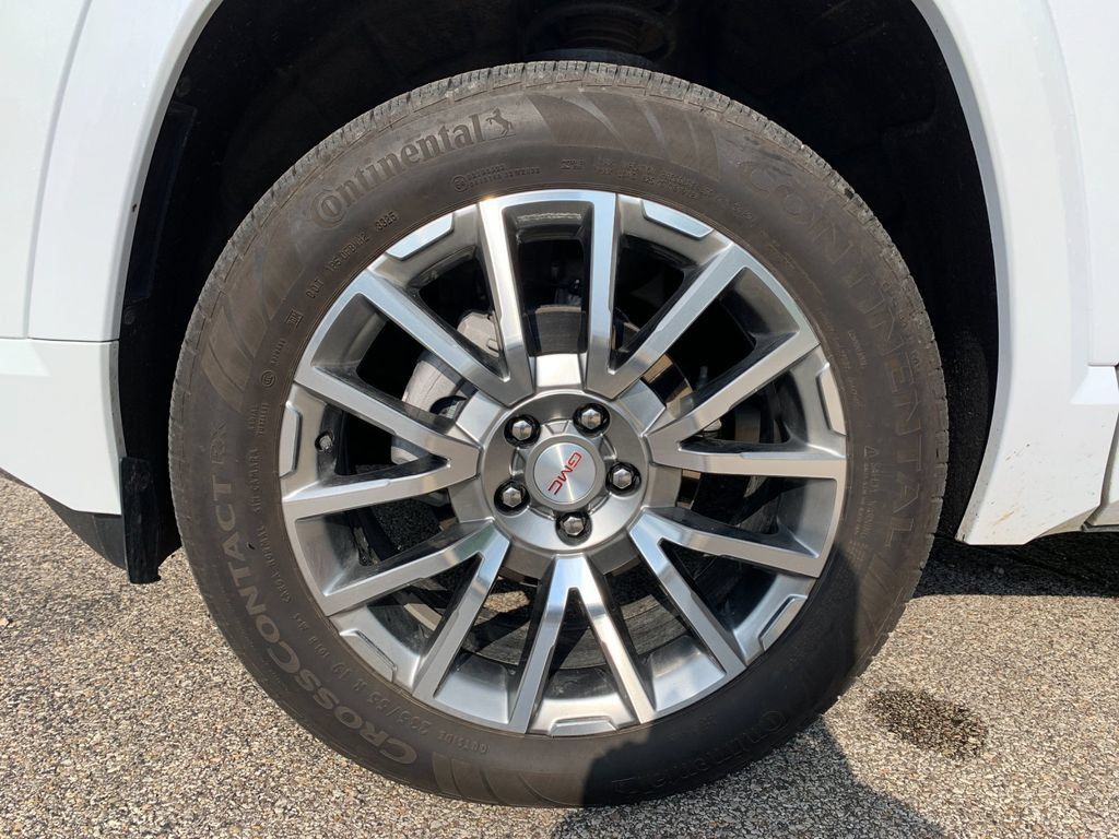 Used 2026 GMC Terrain Denali w/ LPO, Floor Liner Package AWD/4WD image 31