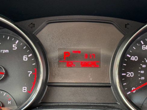 Used 2018 Kia Sedona L FWD image 24
