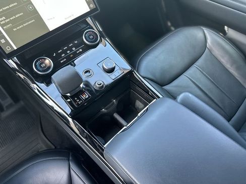 Used 2023 Land Rover Range Rover Sport SE Dynamic image 22