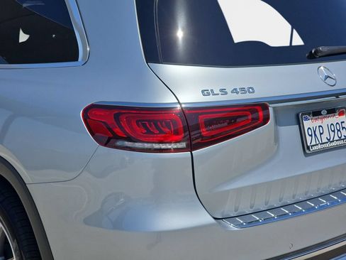 Used 2022 Mercedes-Benz GLS 450 4MATIC image 40