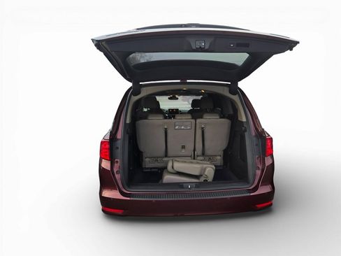 Used 2021 Honda Odyssey Touring image 5