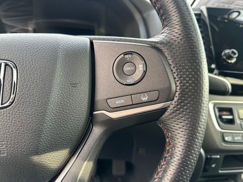 Used 2023 Honda Passport TrailSport image 19
