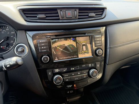 Used 2020 Nissan Rogue SL image 31