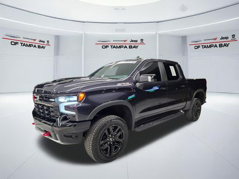 Used 2024 Chevrolet Silverado 1500 ZR2 AWD/4WD image 2