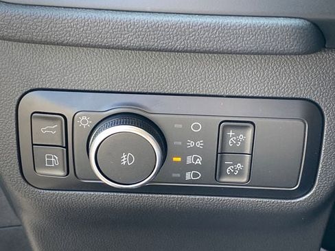 New 2025 Ford Escape Base image 31