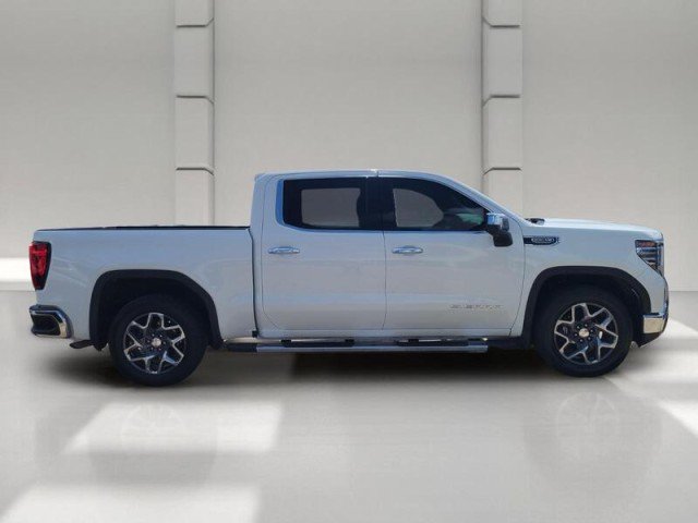 Used 2023 GMC Sierra 1500 SLT w/ SLT Premium Plus Package RWD image 4