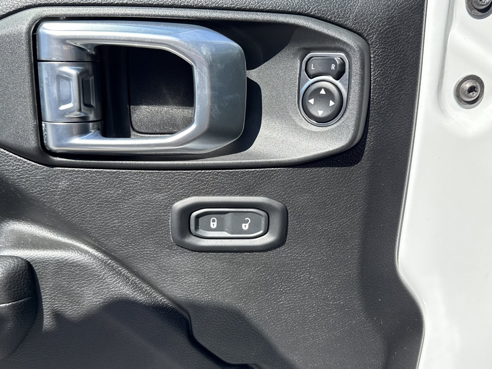Used 2022 Jeep Wrangler Unlimited Sport AWD/4WD image 14