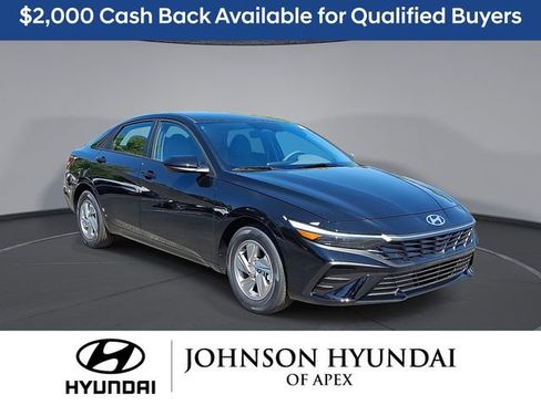 New 2026 Hyundai Elantra SE FWD image 1