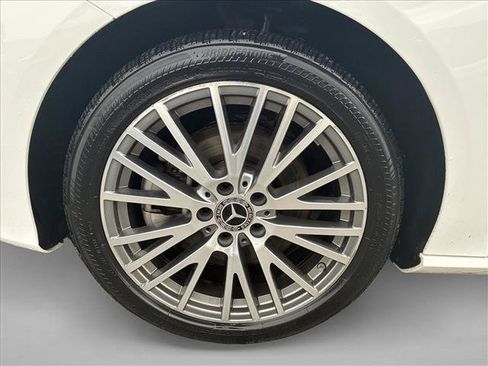 Used 2025 Mercedes-Benz CLA 250 4MATIC image 9