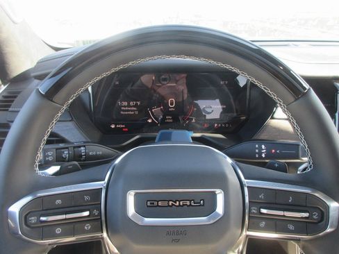 New 2026 GMC Acadia Denali Ultimate image 18