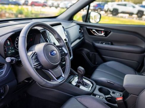 Certified 2025 Subaru Forester Limited w/ Popular Package #2 image 31