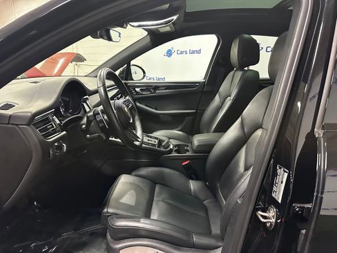 Used 2023 Porsche Macan S w/ Premium Package Plus image 11