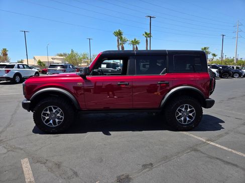 Certified 2025 Ford Bronco Badlands AWD/4WD image 3