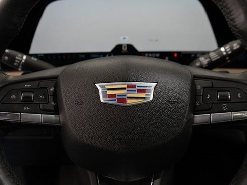 Used 2024 Cadillac XT4 Premium Luxury image 23