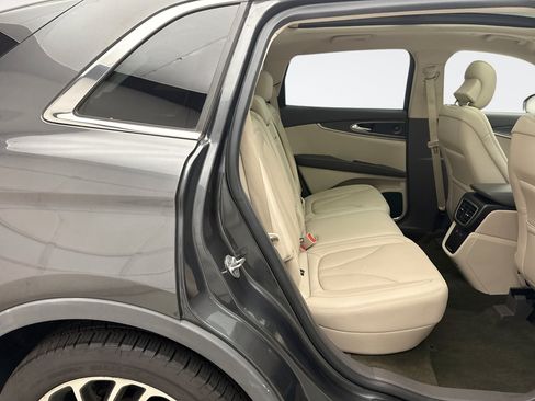 Used 2019 Lincoln Nautilus Reserve AWD/4WD image 21