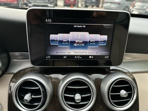 Used 2018 Mercedes-Benz C 300 Sedan image 22