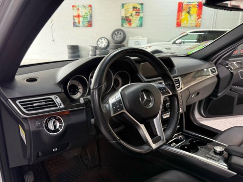 Used 2014 Mercedes-Benz E 350 4MATIC Sedan image 10