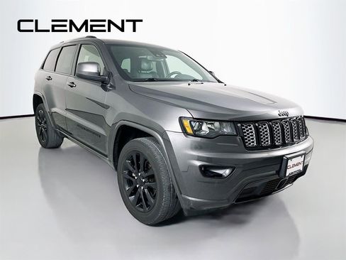Used 2020 Jeep Grand Cherokee Altitude AWD/4WD image 5