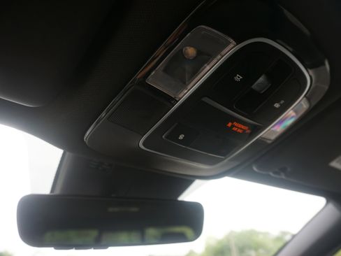 Used 2022 Hyundai Santa Cruz Limited image 32