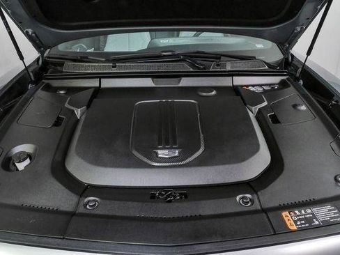 Used 2023 Cadillac Lyriq 2WD image 36
