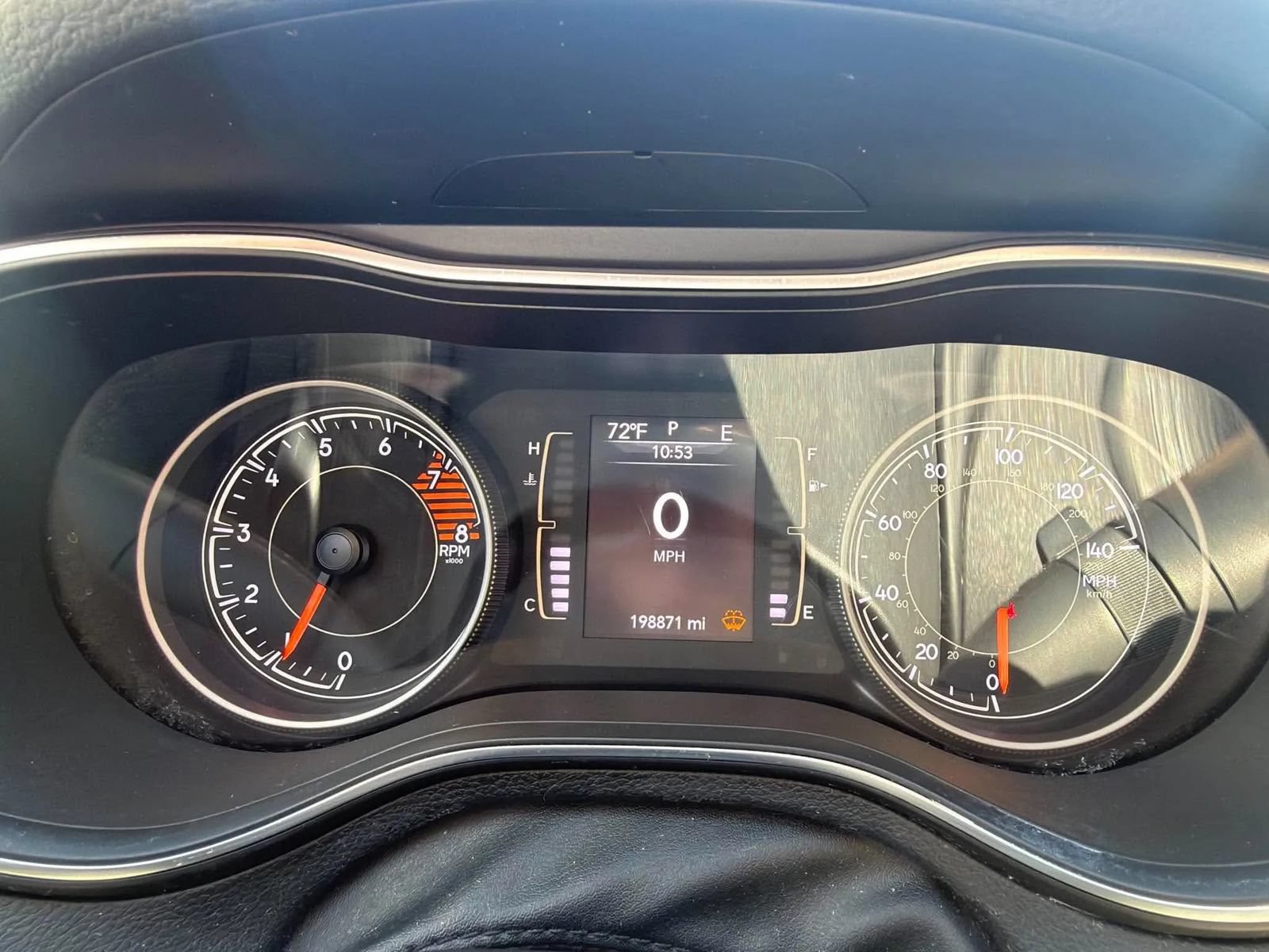 Used 2019 Jeep Cherokee Latitude Plus w/ Comfort/Convenience Group FWD image 14