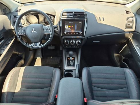Used 2025 Mitsubishi Outlander Sport SE AWD/4WD image 25