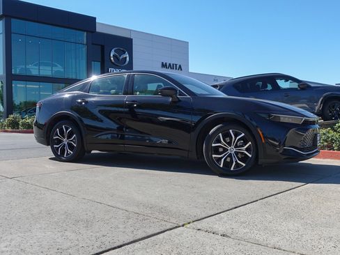 Used 2024 Toyota Crown image 4