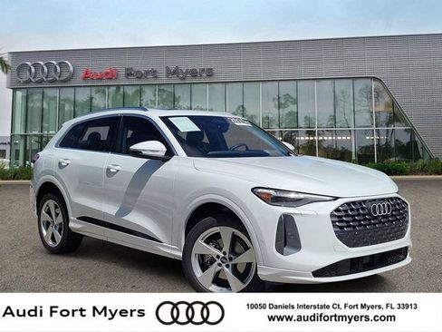 Certified 2025 Audi Q5 Premium Plus w/ Premium Plus AWD/4WD image 1