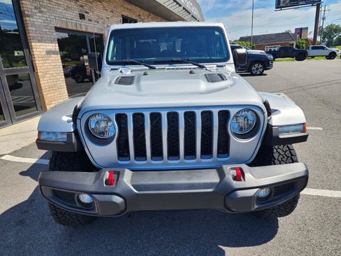 Used 2022 Jeep Gladiator Rubicon w/ Cold Weather Group AWD/4WD image 8