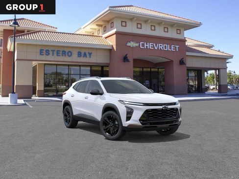 New 2026 Chevrolet Trax ACTIV w/ Sunroof Package FWD image 1