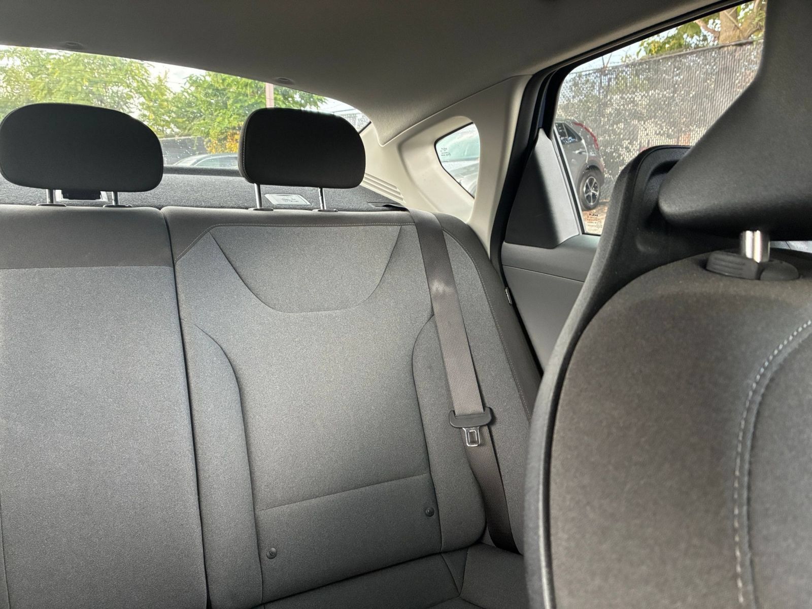 Used 2025 Kia K4 FWD image 31