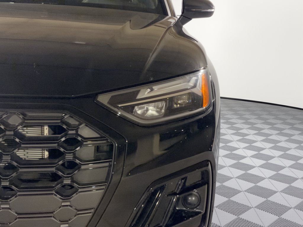 Certified 2025 Audi Q5 e Premium Plus w/ Premium Plus Package AWD/4WD image 12