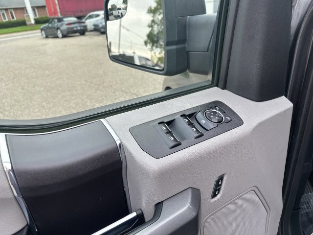 Used 2018 Ford F150 XLT AWD/4WD image 24