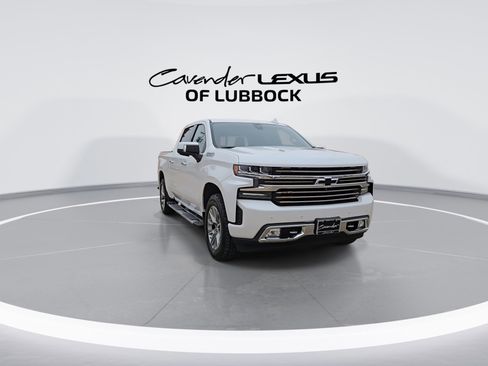 Used 2019 Chevrolet Silverado 1500 High Country w/ Technology Package image 2
