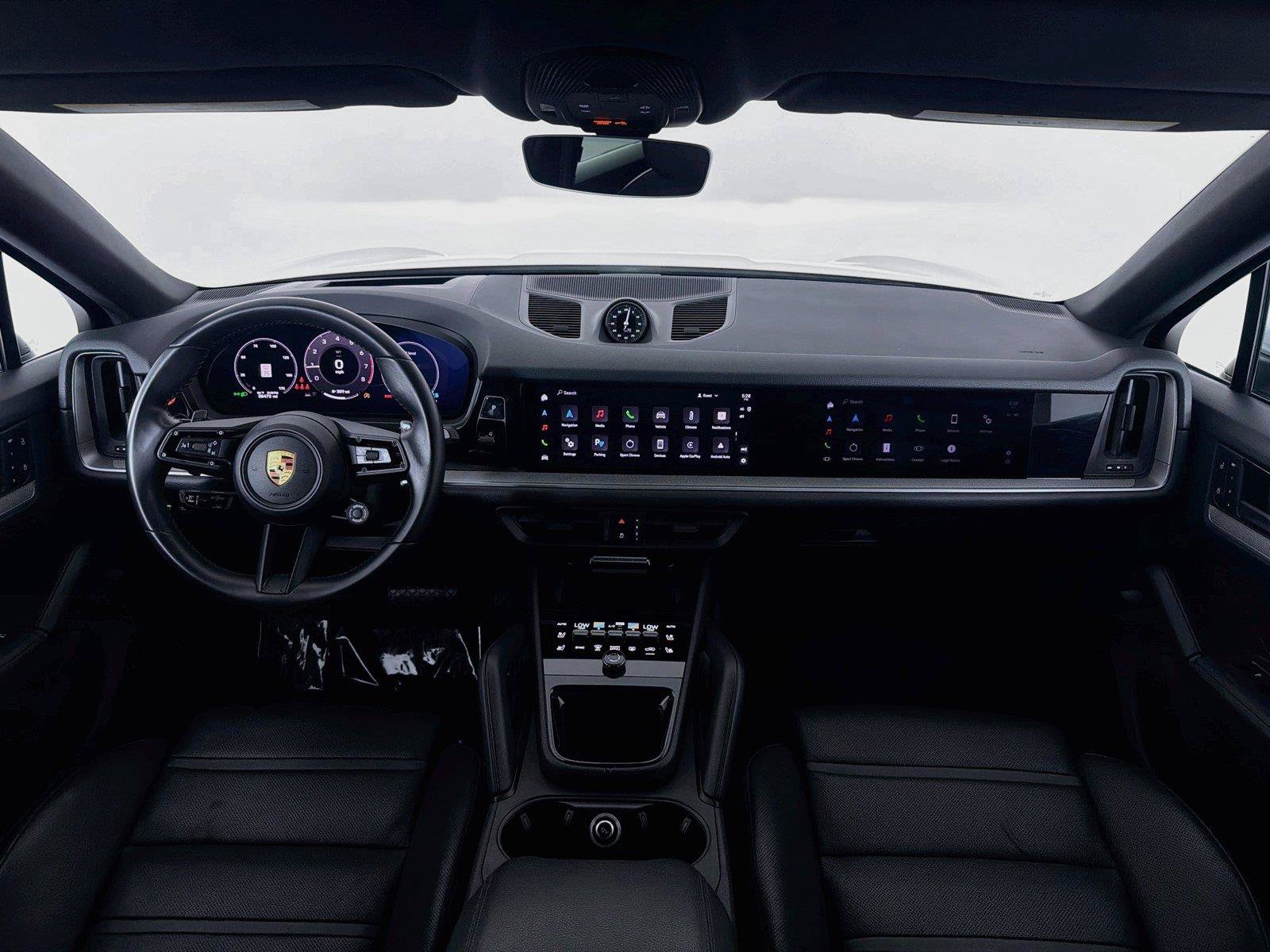 Certified 2024 Porsche Cayenne Coupe AWD/4WD image 30