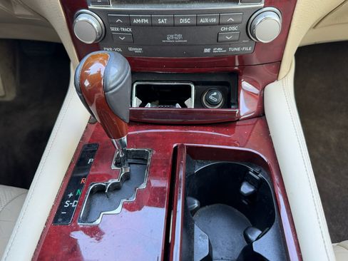 Used 2011 Lexus LS 460 w/ Luxury Value Edition RWD image 16