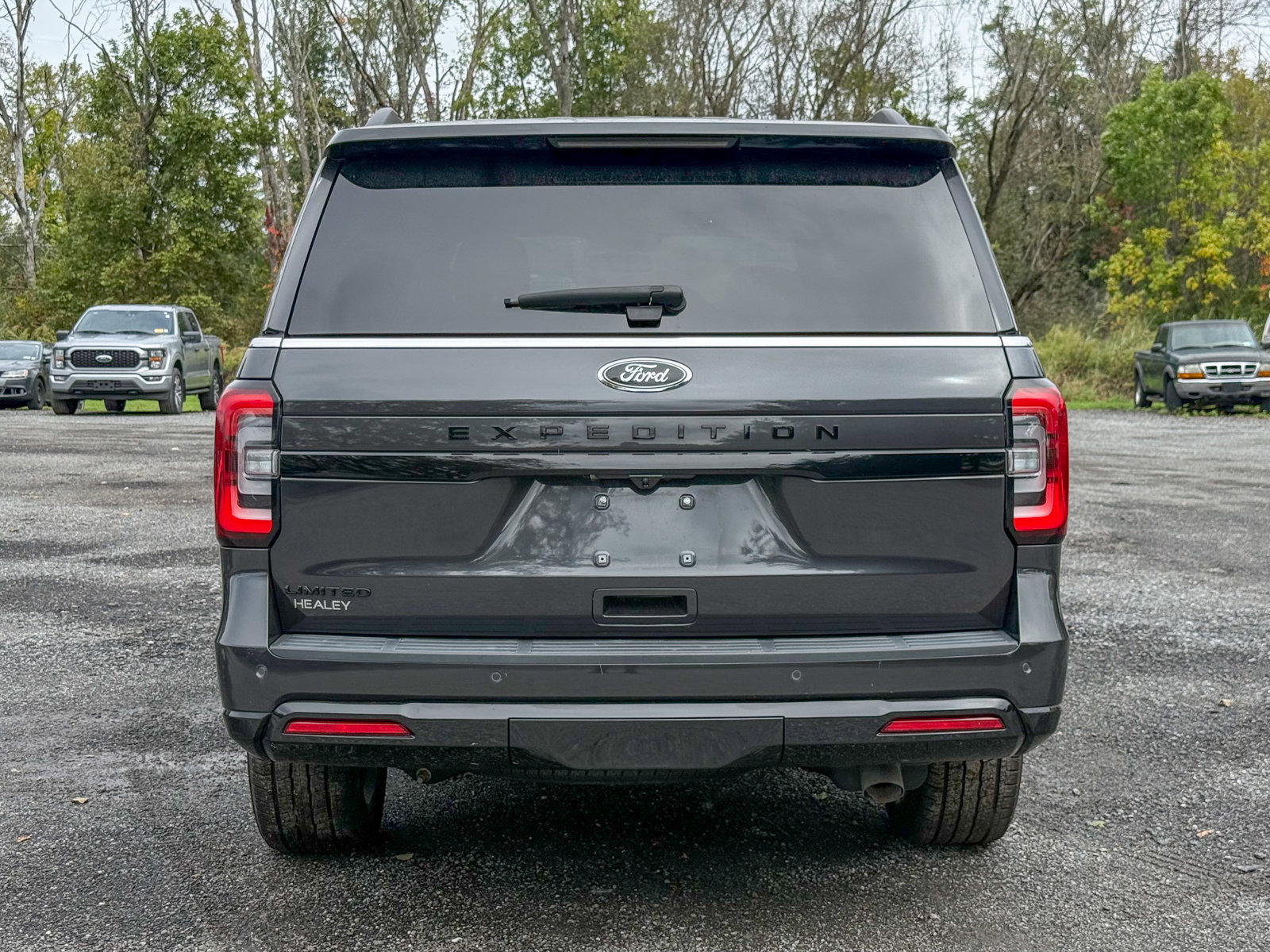 Certified 2024 Ford Expedition Limited AWD/4WD image 5