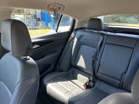 Used 2018 Buick Regal Essence w/ Driver Confidence Package #1 image 15