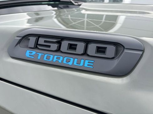 New 2026 RAM 1500 4x4 Crew Cab image 14