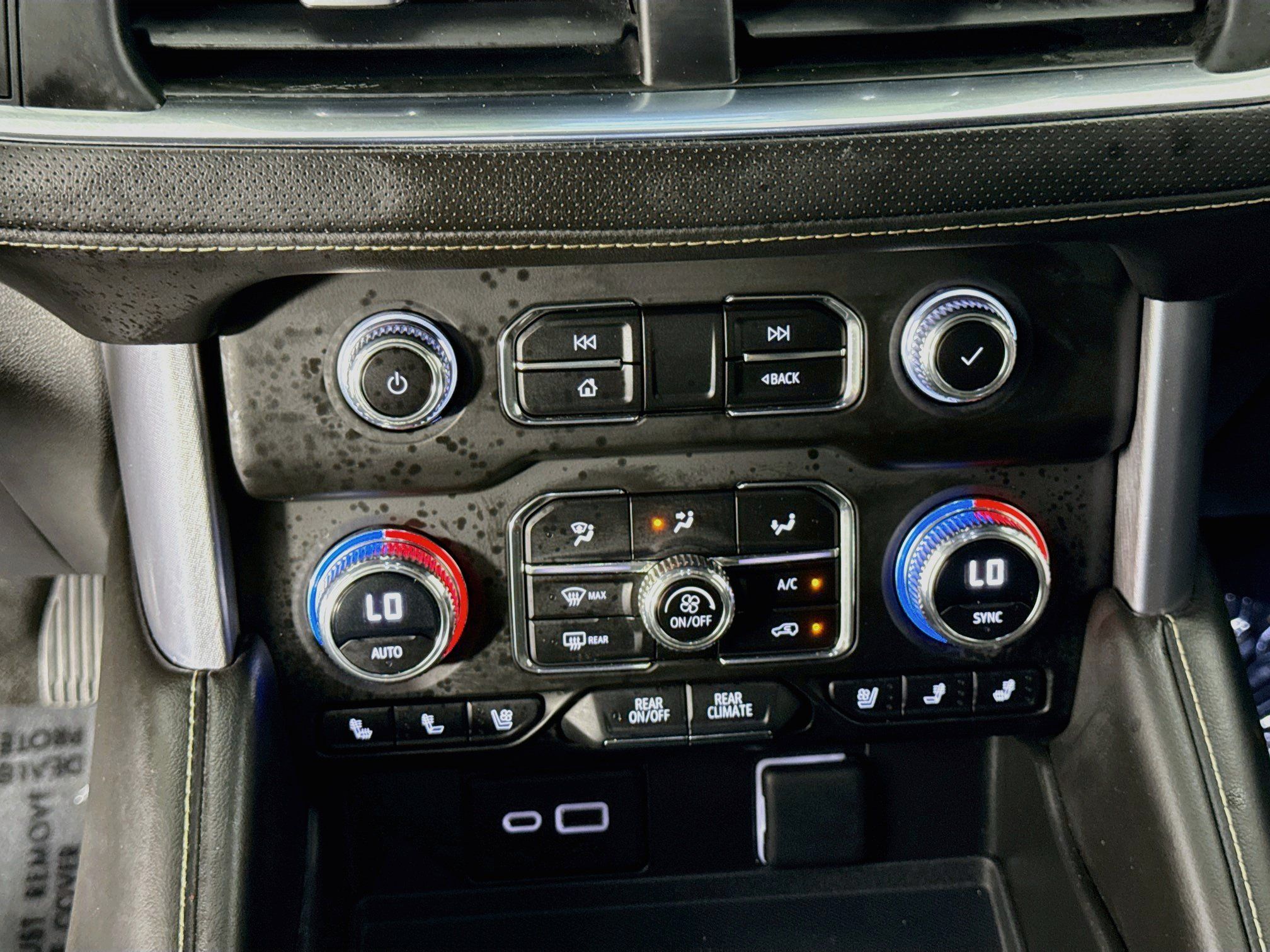 Used 2023 GMC Yukon XL SLT RWD image 18