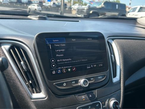 Used 2025 Chevrolet Malibu LT FWD image 26