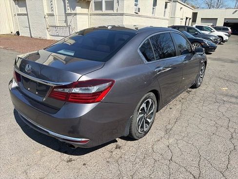 Used 2017 Honda Accord EX-L image 7