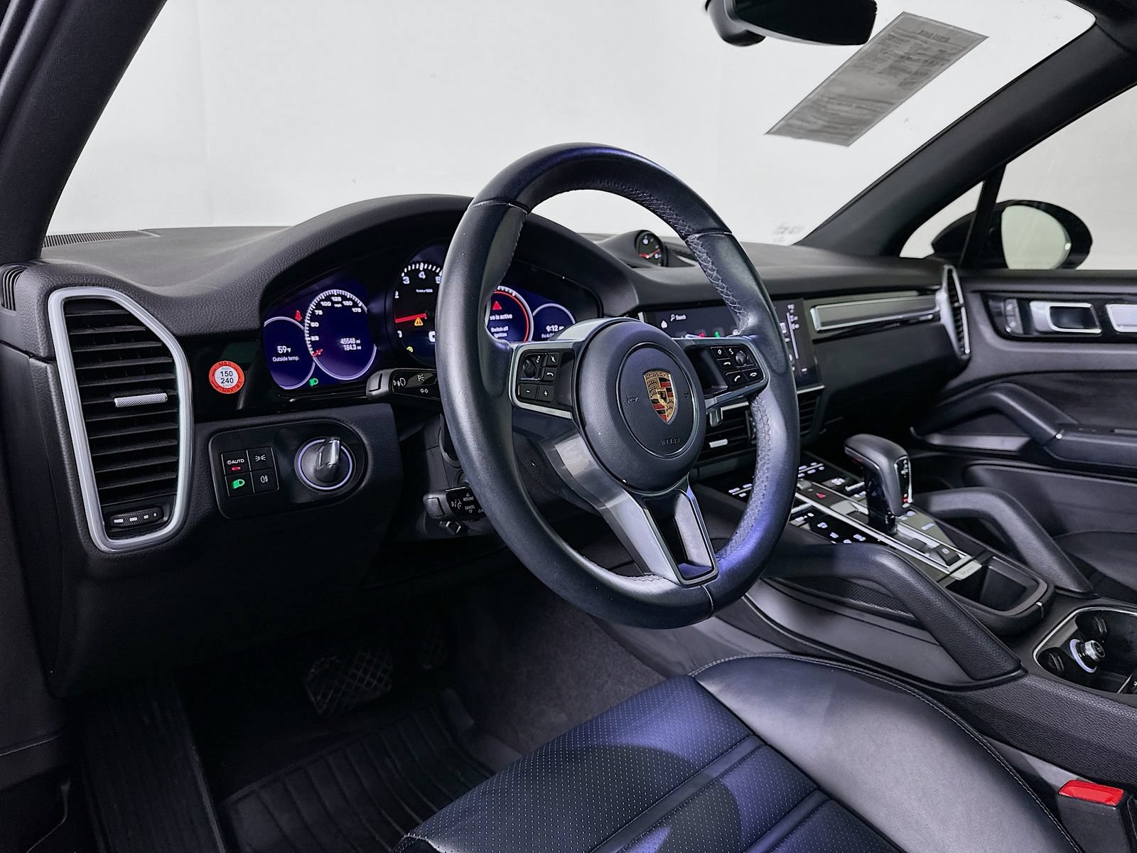 Used 2023 Porsche Cayenne AWD/4WD image 9