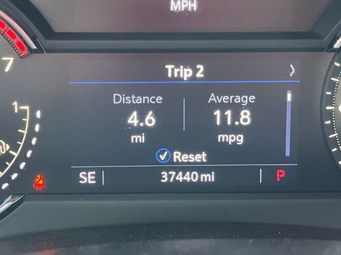 Used 2020 Cadillac XT4 Luxury w/ Cold Weather Package image 36