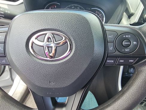 Certified 2025 Toyota RAV4 XLE AWD/4WD image 12