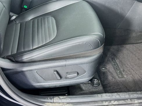 Used 2025 Kia Sportage SX AWD/4WD image 23