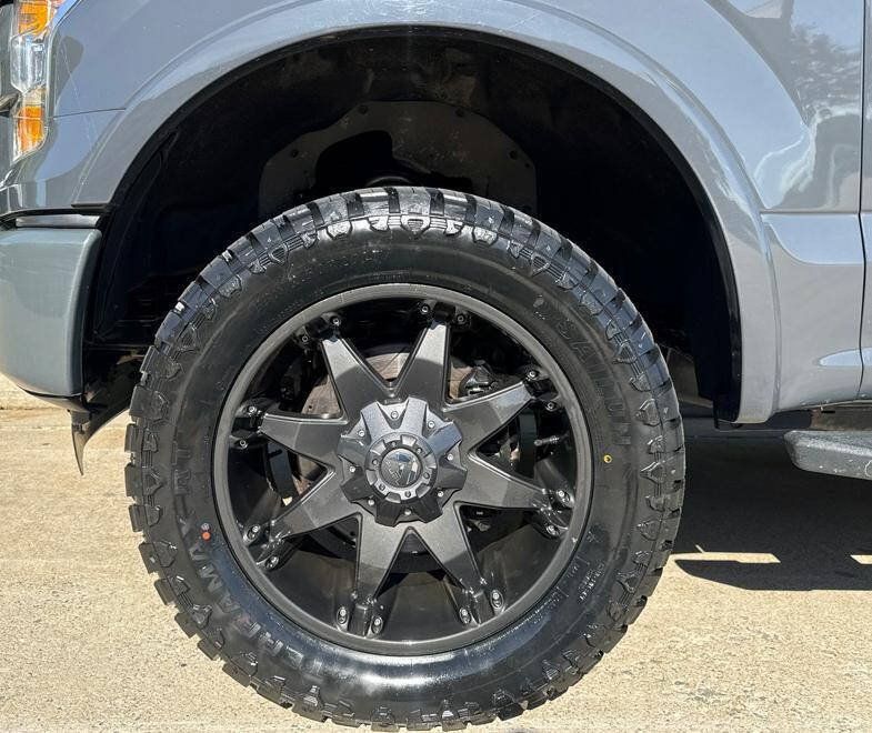 Used 2016 Ford F150 XLT w/ Equipment Group 302A Luxury AWD/4WD image 9