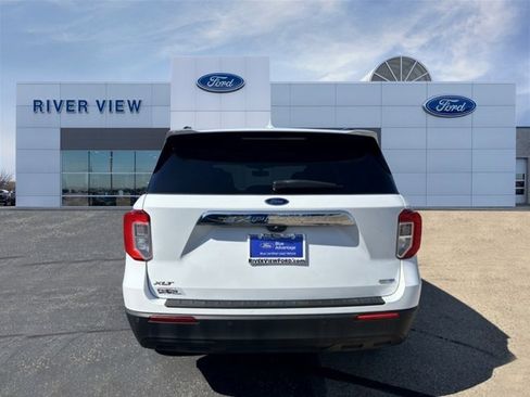 Certified 2020 Ford Explorer XLT image 5