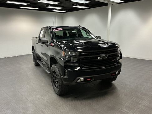 Used 2021 Chevrolet Silverado 1500 LT Trail Boss w/ Bed Protection Package AWD/4WD image 7