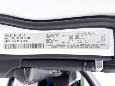 Used 2021 Jeep Grand Cherokee L Overland w/ Luxury Tech Group IV RWD image 43